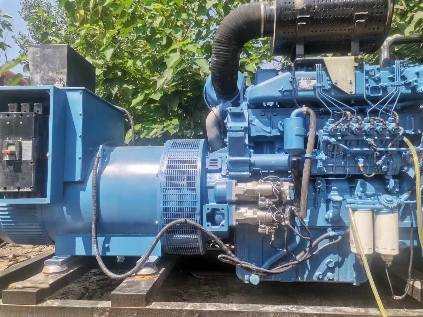 竞秀详细说明降低 800kW 柴油发电机输出电流波动的方法
